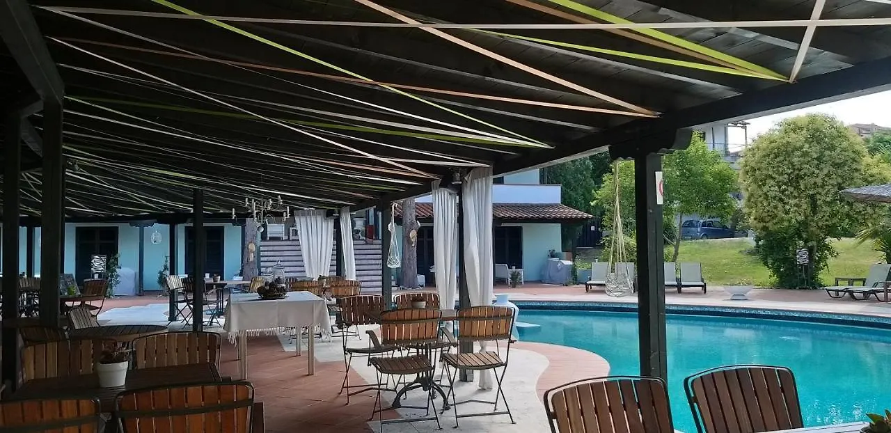 *** Lägenhetshotell Eden Hotel Afytos Grekland