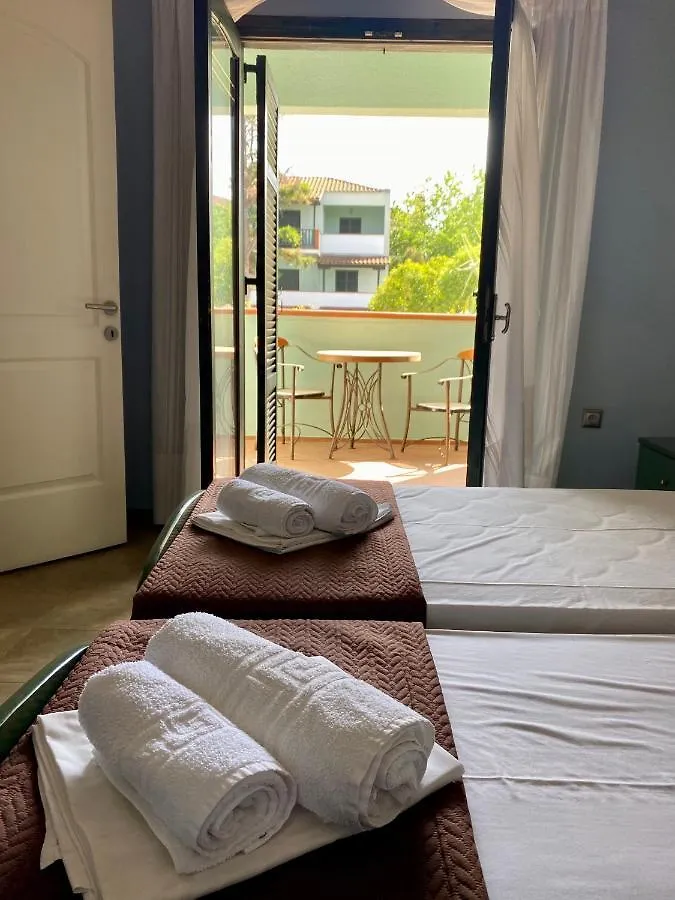Eden Hotel Afytos 3*,