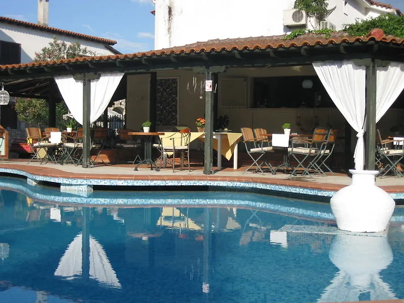 Eden Hotel Afytos Lägenhetshotell